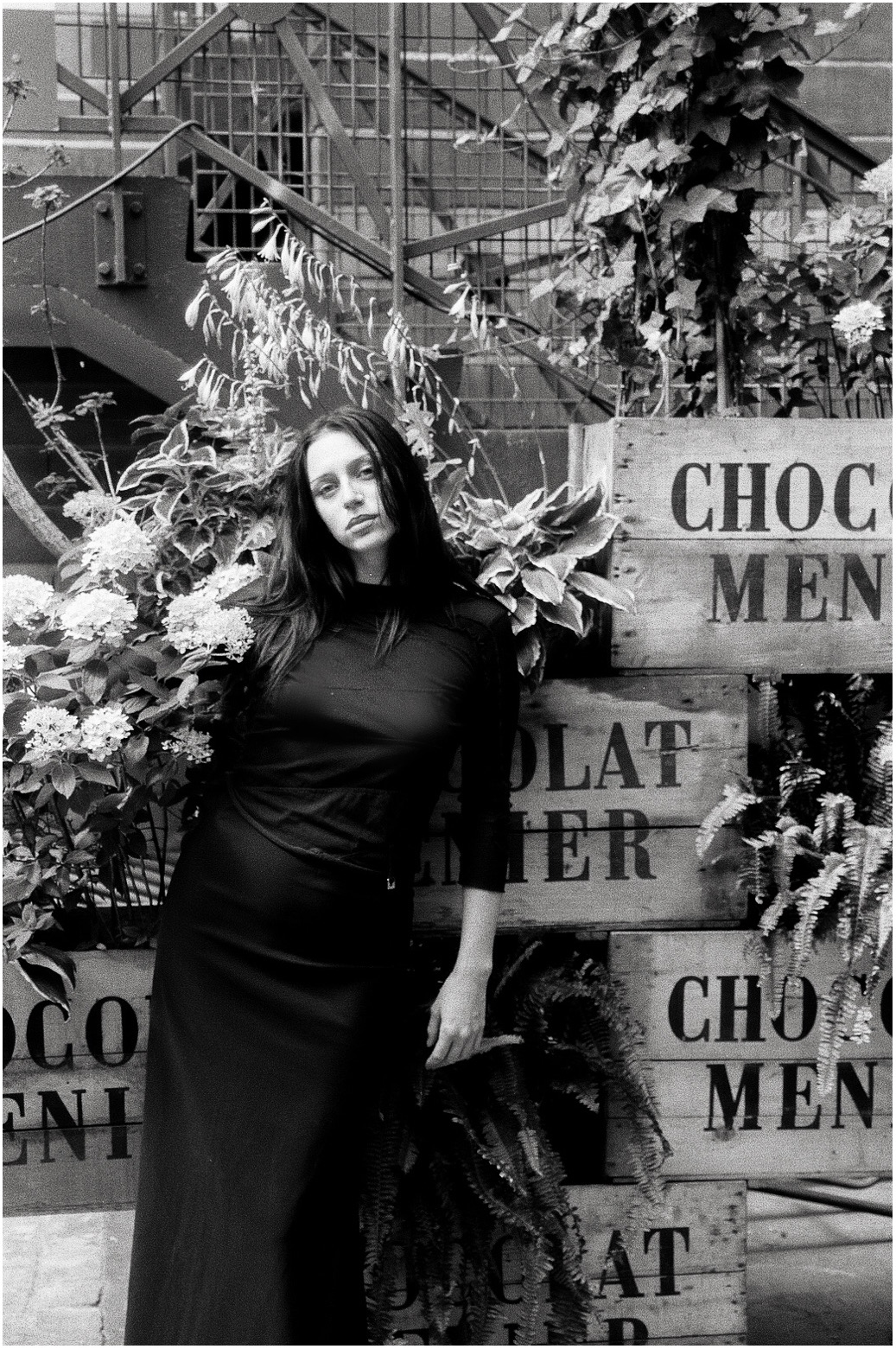 Fille en noir